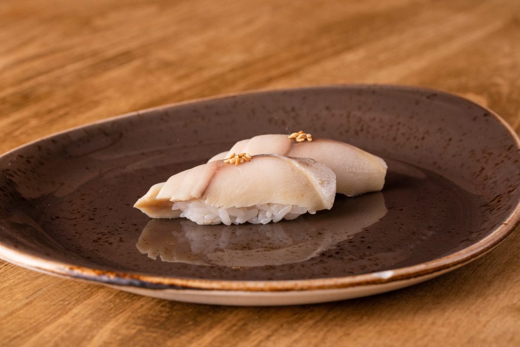 2 Mackerel Nigiri