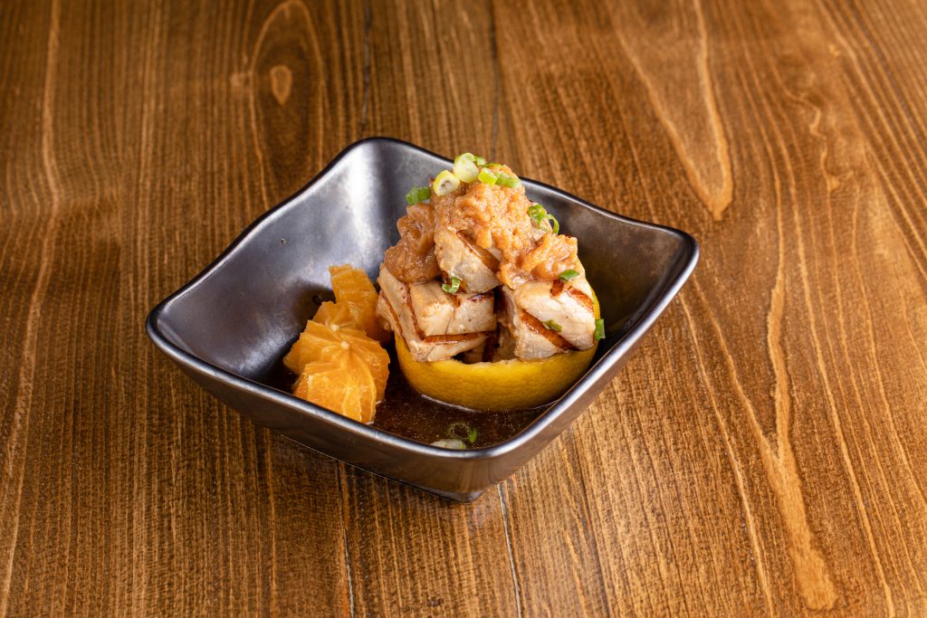 Lightly grilled white tuna, sweet orange dressing, ponzu sauce, sesame seeds, green onion